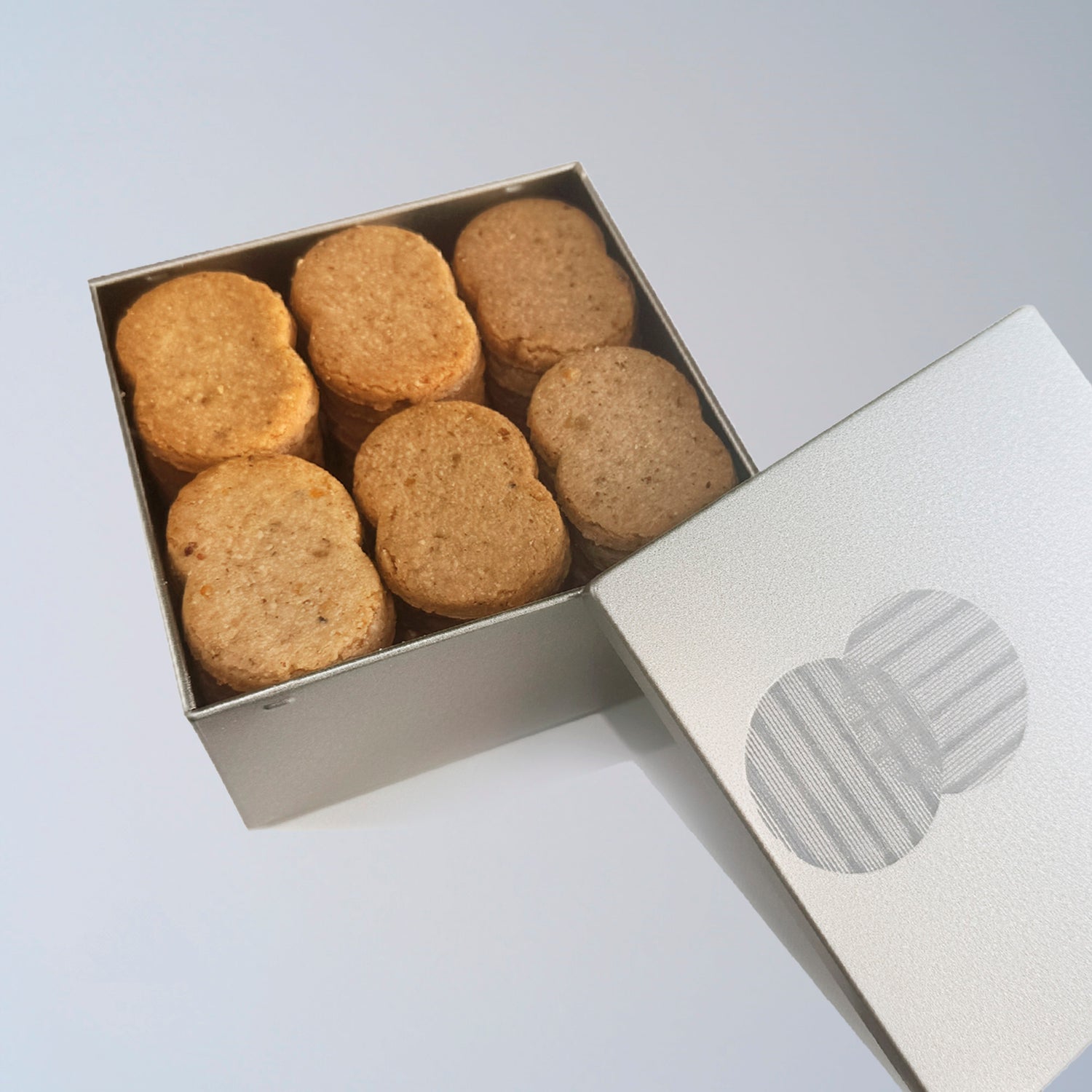 【12/26発送】-御年賀用-熨斗・銀糸付き パルミジャーノレッジャーノ ビスキュイ　（24枚・42枚）