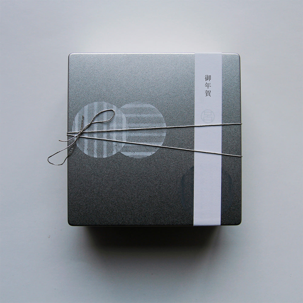 【12/26発送】-御年賀用-熨斗・銀糸付き パルミジャーノレッジャーノ ビスキュイ　（24枚・42枚）