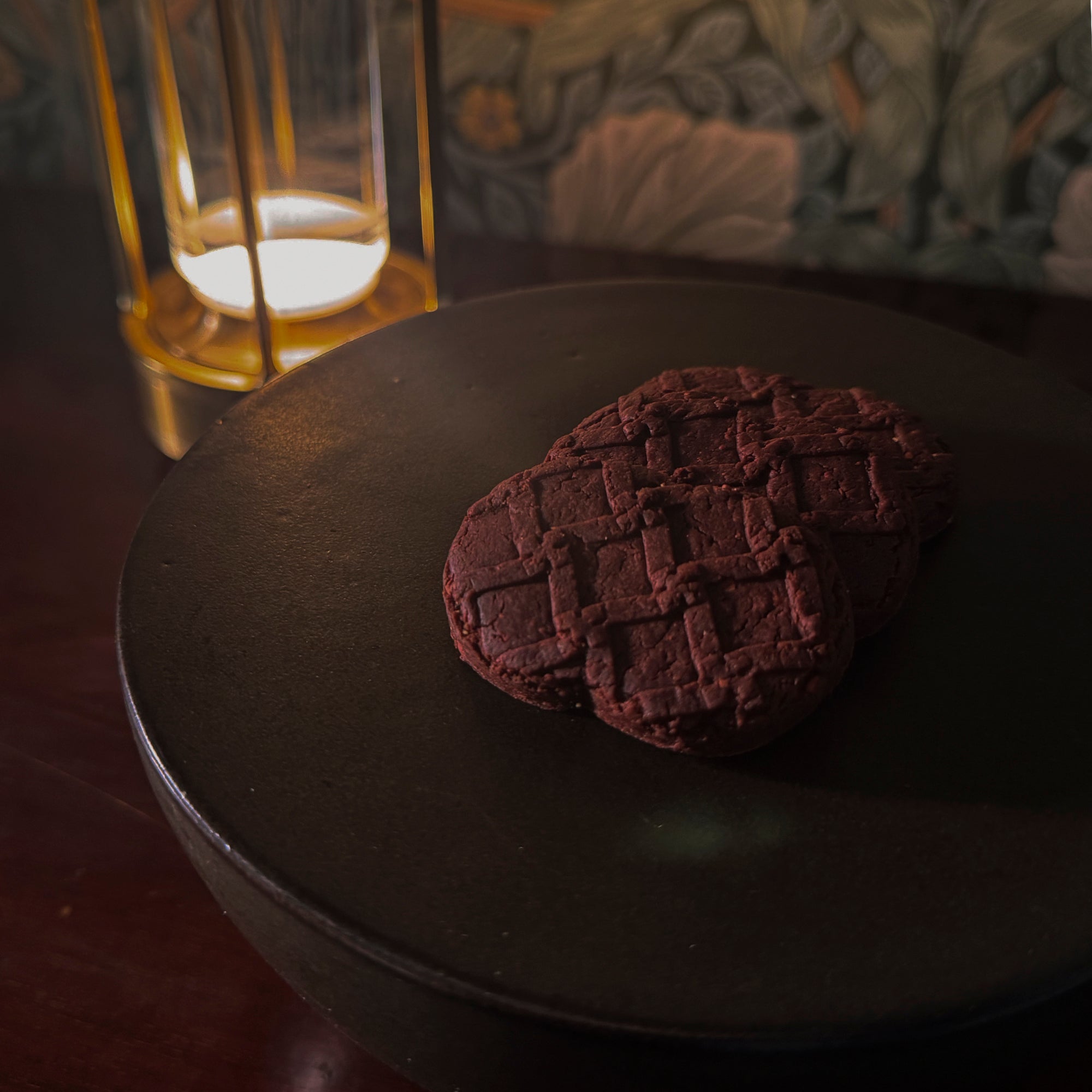 熨斗・銀糸付き｜《有機カカオ》の濃密ビスキュイ（18枚入）